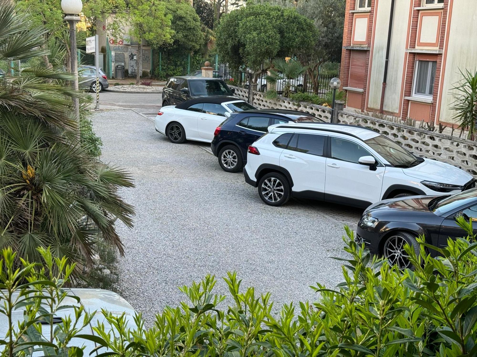 Hotel Villa Augusta Grado Buitenkant foto